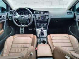VOLKSWAGEN - GOLF - 2014/2015 - Branca - R$ 85.900,00