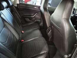 VOLKSWAGEN - POLO - 2023/2023 - Branca - R$ 99.900,00