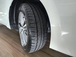 TOYOTA - COROLLA - 2014/2015 - Branca - R$ 81.900,00