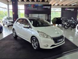 PEUGEOT - 208 - 2015/2016 - Branca - R$ 55.900,00