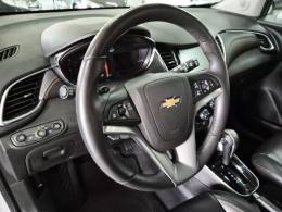 CHEVROLET - TRACKER - 2017/2018 - Branca - R$ 88.900,00