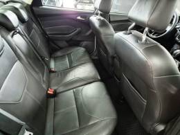 FORD - FOCUS - 2016/2016 - Branca - R$ 67.900,00