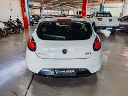 FIAT - BRAVO - 2011/2012 - Branca - R$ 49.900,00