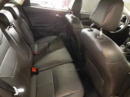 FORD - FOCUS - 2015/2016 - Prata - R$ 71.900,00