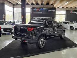 FIAT - TORO - 2022/2023 - Preta - R$ 119.900,00