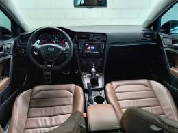VOLKSWAGEN - GOLF - 2015/2015 - Branca - R$ 83.900,00