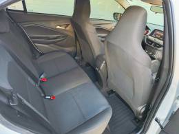 CHEVROLET - ONIX - 2020/2020 - Prata - R$ 62.900,00